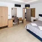 Maresole Beachfront 3*