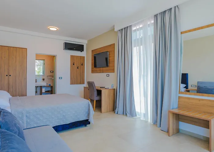 Maresole Beachfront Couette-café 3*