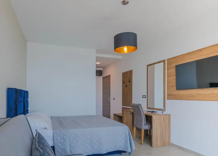 Maresole Beachfront 3* 波雷奇