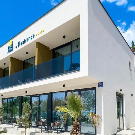 Alojamento de Acomodação e Pequeno-almoço Maresole Beachfront Poreč