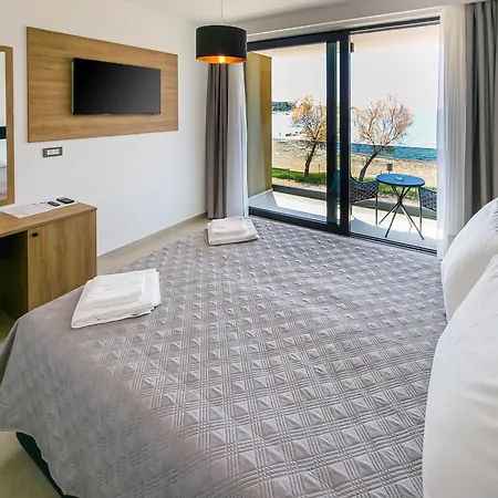 Maresole Beachfront Bed & Breakfast Porec