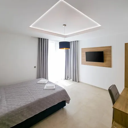 Maresole Beachfront Bed & Breakfast *