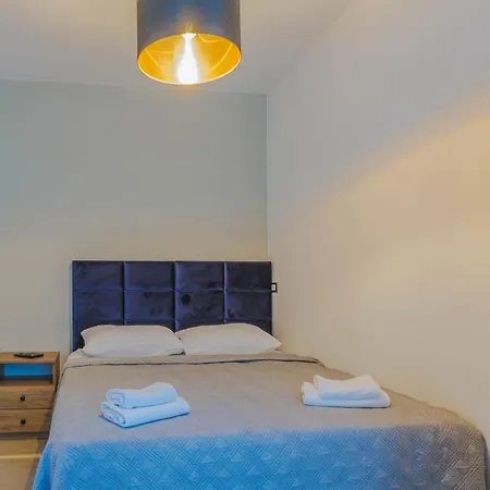 Maresole Beachfront Πόρετς
