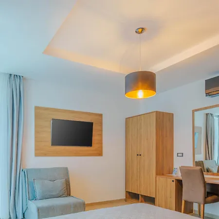 Alojamento de Acomodação e Pequeno-almoço Maresole Beachfront Poreč