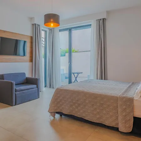 Bed and Breakfast Maresole Beachfront Πόρετς