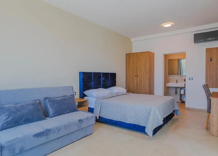 B&B Maresole Beachfront 포레치