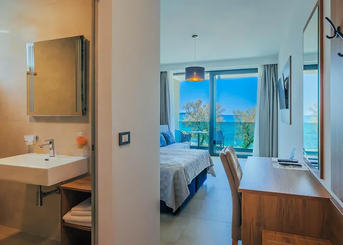 B&B Maresole Beachfront 3*