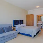 B&B Maresole Beachfront 포레치