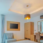 B&B Maresole Beachfront 포레치